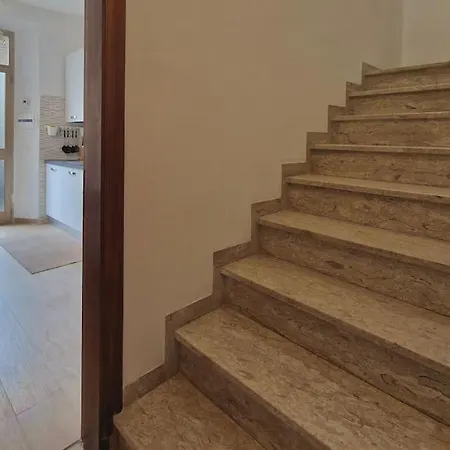 בית נופש 10 Metri Dal Mare Wi-fi A/c 8 Posti *