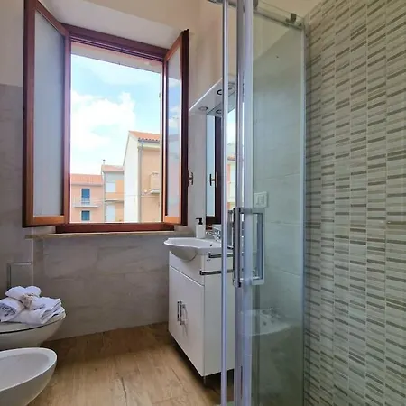 Holiday home 10 Metri Dal Mare Wi-fi A/c 8 Posti